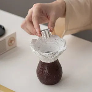 Minimalist resin flower candle holder artistic aromatherapy candle holder for home decor table