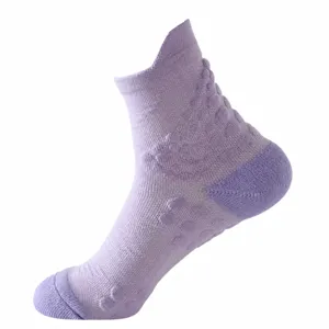 Comfortable breathable athletic running socks with massage sole for men and women sports fitness