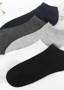 Casual ankle socks in solid colors, breathable and comfortable for daily wear and sports.