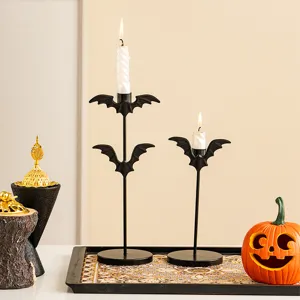 Bougeoir Chauve-souris en Fer pour Halloween Décoration de Table Romantique Noir Gothique Candelabre Ornement de Fête