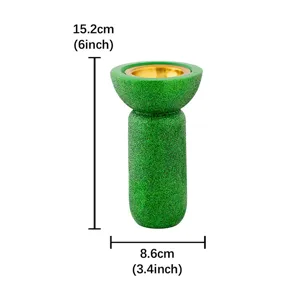 Dettaglio del bruciatore di incenso in resina glitterata verde con dimensioni e misure.