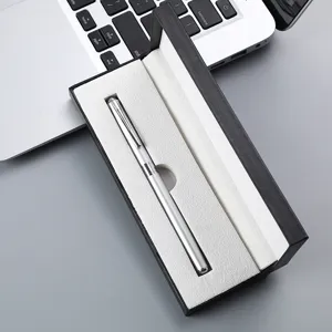 Business minimalistischer Kuli im Geschenkkarton fur Firmenwerbung und Burogebrauch.
