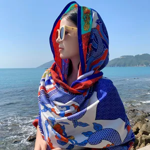 Sciarpa di seta con stampa floreale donna mare vacanza protezione solare elegante moda