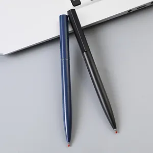 Minimalist metal gel pen set, sleek business ballpoint pen for office and school use.