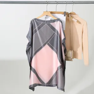Stijlvolle losse zomer zonbescherming top in comfortabele zijde-look voor dames 2025