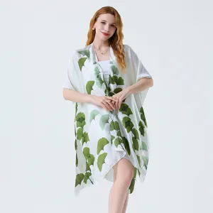 Scialle kimono con stampa di foglie di ginkgo verde, elegante copricostume spiaggia donna.