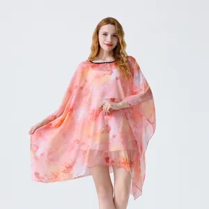 Caftan de plage en mousseline à imprimé floral d'été, haut poncho ample léger pour femme.