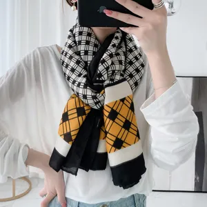 Écharpe d'hiver tendance à carreaux noirs blancs et jaunes, mélange doux coton et lin.