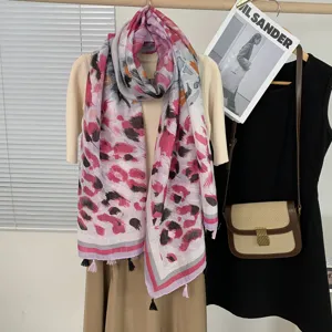 Écharpe Imprimée avec Glands pour Femmes Châle Long Léger Printemps Été Plage Protection Solaire Écharpe Mode Cou Enveloppement