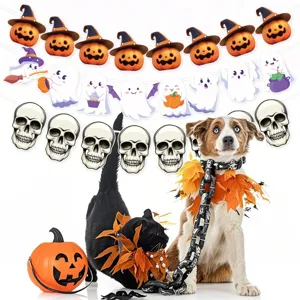 Banner per feste di Halloween con simpatici fantasmi e zucche per la decorazione.