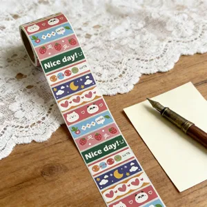 Dettaglio nastro washi cartone animato carino, nastro adesivo decorativo diario primo piano