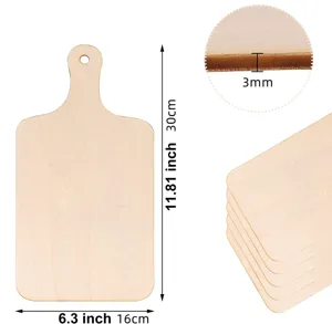 Detalle de tabla de cortar de madera mostrando grosor y dimensiones para manualidades y cocina.