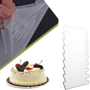 Transparenter Acryl-Kuchenschaber Glättungskamm zum Dekorieren von Sahne und Fondant Backen