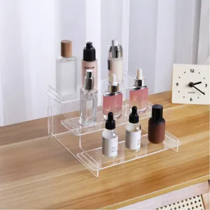 Klare Acryl 3-stufige Display-Ständer Detail, transparente Stufenablage für Parfum.