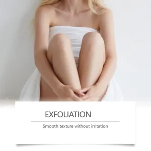 Détail de gommage corporel doux pour une texture de peau lisse et un soin exfoliant quotidien.