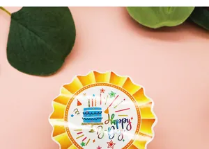 Badge autocollant de decoration de fete d'anniversaire, joli design de gateau, etiquette cadeau.