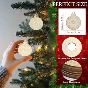 Boules de Noël en bois non finies ornements suspendus avec des motifs découpés au laser.