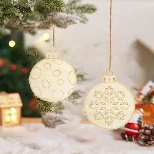Ornements d'arbre de Noël en bois étiquettes suspendues creuses décorations de boule en bois 2pcs
