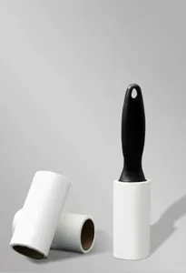 Rullo levapelucchi per animali dettaglio con manico ergonomico e rotoli di ricambio