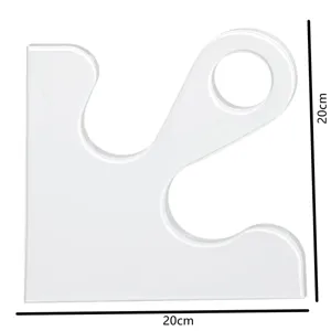 Vista detallada de plantilla para mango de tabla de cortar, acrílico puzzle 20x20cm.