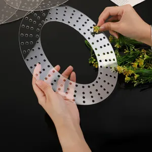 Base de couronne ronde perforée en acrylique transparent pour arrangement floral DIY