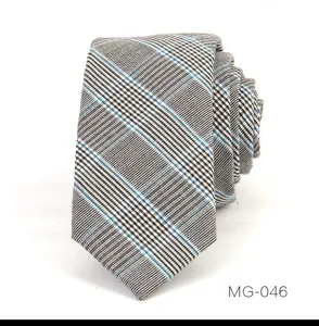 Corbata delgada de cuadros de algodón para hombre, corbata de traje formal de negocios de 6 cm.