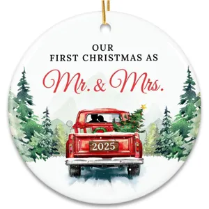 Wooden Round Christmas Ornament 2025 Newlywed Couple Christmas Tree Hanging Decor Holiday Party Home Decoration