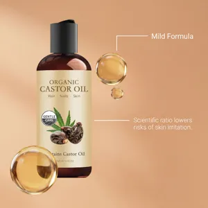Gros plan detaille du flacon de soin de la peau a l'huile de ricin bio texture.