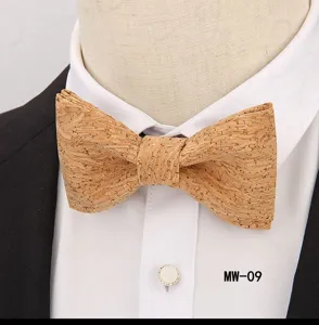 Men's fashionable casual party cork wooden bowtie, unique natural texture and stylish accessory.
