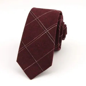 Elegante corbata de algodón a cuadros rojo oscuro para hombre, diseño estrecho 6 cm.