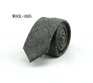 Classic mens wool plaid tie formal business wedding suit necktie detailed display