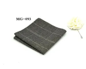 Graues kariertes Anzug Einstecktuch Detailansicht, elegantes Herren Modeaccessoire Stil.