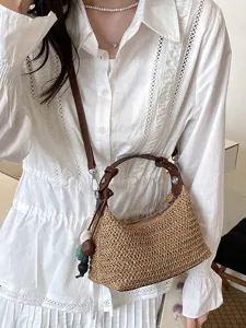 Borsa a tracolla intrecciata in paglia estiva da donna, elegante borsa da spiaggia.