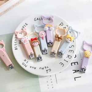 Süßes Cartoon PVC weiches Nagelknipser Set für Damen, tragbare Mini Maniküre Werkzeuge.