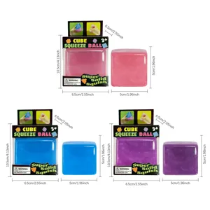 Mini cube anti-stress balle sensorielle jouet fidget portable emballage coloré vif.