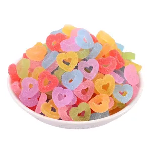 Ciondoli in resina a forma di cuore colorati rivestiti di zucchero accessori artigianali