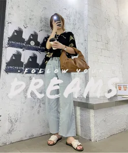 Women casual ruffle slide sandals summer beach flat slip-on shoes comfortable footwear daily wear.
