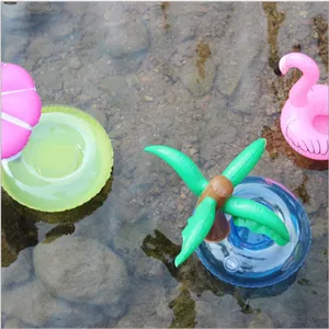 Aufblasbarer Getraenkehalter niedlicher Flamingo Palme Becherhalter fuer Pool Party Sommer