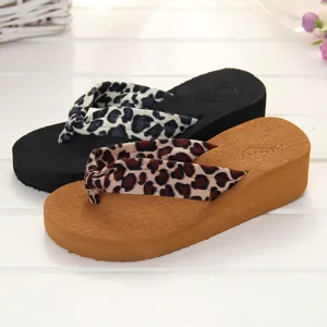 Damen Keilabsatz Plateau Zehentrenner Sandalen mit Leopardmuster Riemen, bequeme Sommersandalen.
