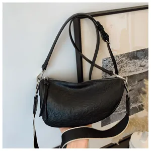 Zwarte halve maan schoudertas voor dames, retro dumpling crossbodytas met brede band.