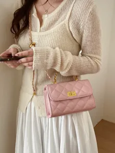 Rosa gesteppte Damen Umhängetasche mit Kette, elegante PU Leder Schultertasche mit Drehverschluss.