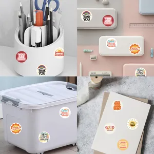 Set di adesivi decorativi rotondi con citazioni, decalcomanie estetiche per laptop e diario.