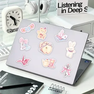 Leuke roze esthetische decoratieve stickers set voor laptop en telefoon DIY ambacht.