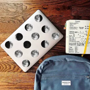 Ensemble d'autocollants de phases de lune imperméables, décor réaliste d'ordinateur portable.