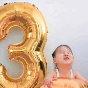 Gold number 3 foil balloon for kids birthday photography props and nice decoration.