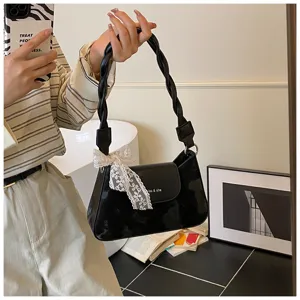 Sac à épaule chic pour femme avec poignée tressée et nœud en dentelle, sac d'été tendance.