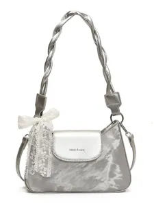 Sac à épaule argenté élégant pour femmes avec poignée tressée et nœud en dentelle.