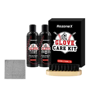 Kit cura guanto da baseball HozoneX con detergente, olio, spazzola e panno in pelle.
