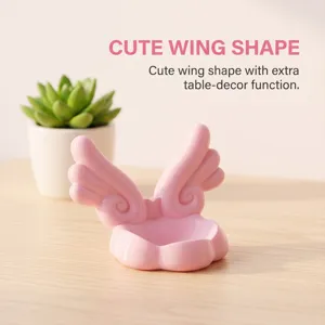 Vista dettagliata del simpatico supporto portaoggetti da scrivania a forma di ala rosa e decoro.