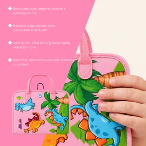 Vista detallada del libro sensorial de fieltro para niños, juguete educativo.